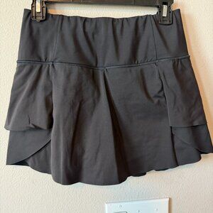 Athleta Momentum Athletic Skirt/Skort Golf/Tennis Black Tiered Size X-Small